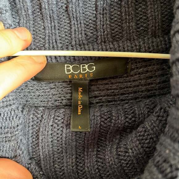 BCBG - Picture 3 of 4